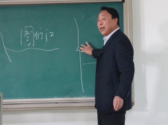 四子逐鹿，鹿死谁手？文载为武，复兴中华